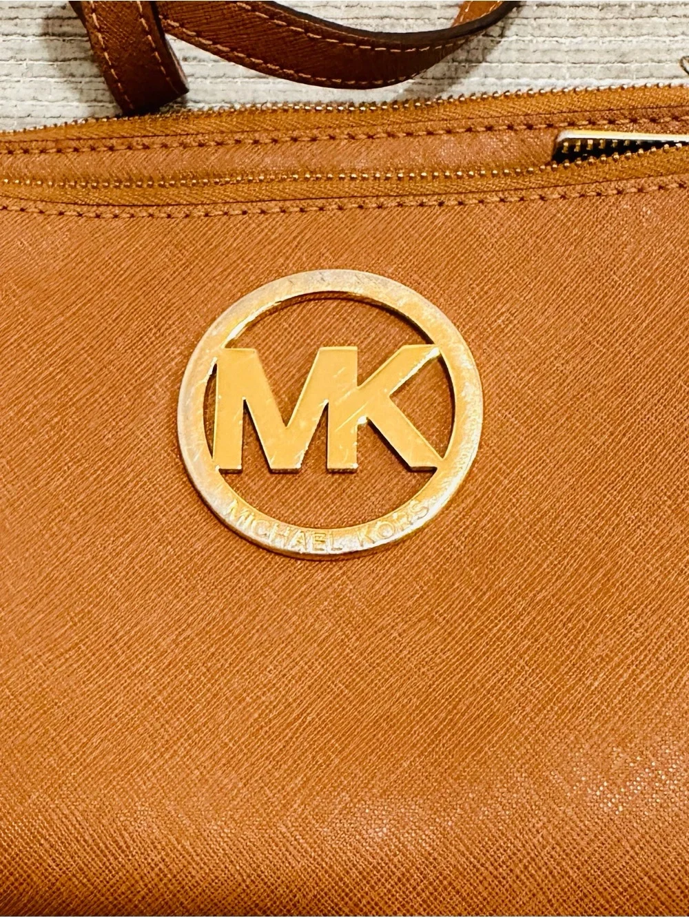 Vintage Michael Kors Brown Leather Gold‎ Hardware Cross Body Bag Classis Cute